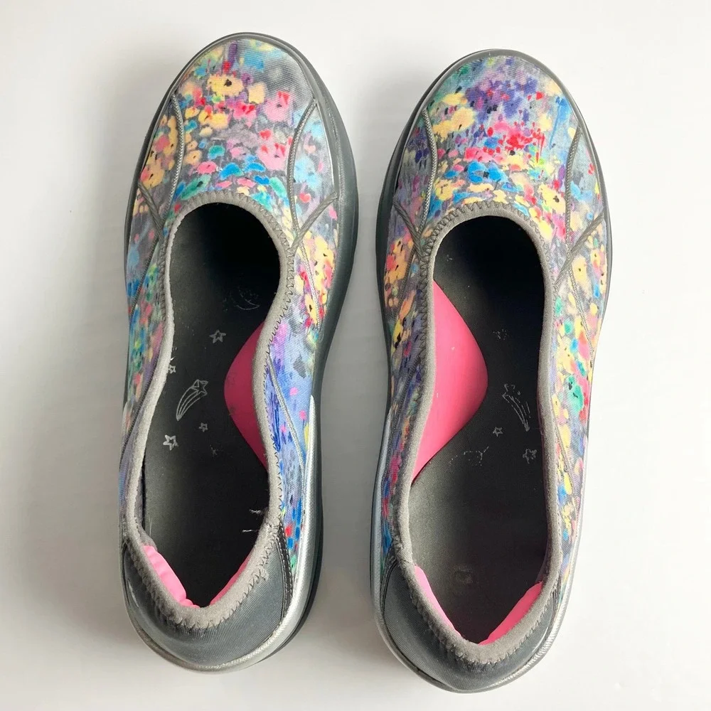 BZees Ruby Slip-On Athleisure Shoe Air-infused Wedge Sole Machine wash Sz 6.5W